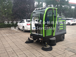 保定宏瑞達2150路面清掃車助力陜西榆林砂石廠的清潔工作